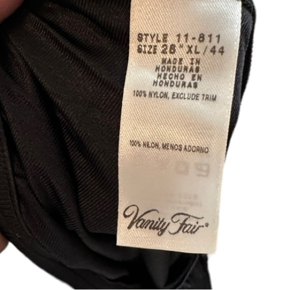 Vintage Vanity Fair Black Nylon‎ Slip - Picture 4 of 4